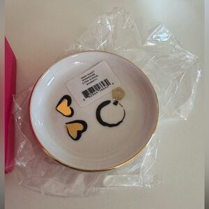 Kate Spade Daisy Place Ring Dish in Cream